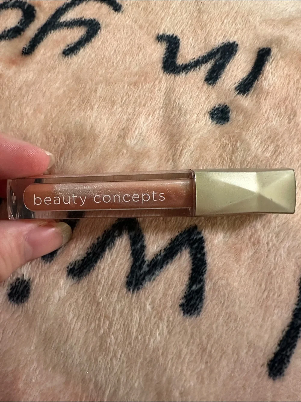 Beauty Concepts Shimmery Bronze Lip Gloss - Warm Bronze Shine
